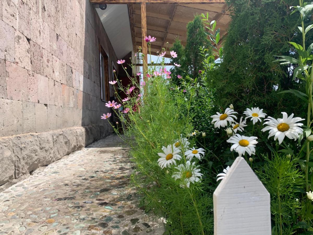 Lake Sevan Hostel Kültér fotó